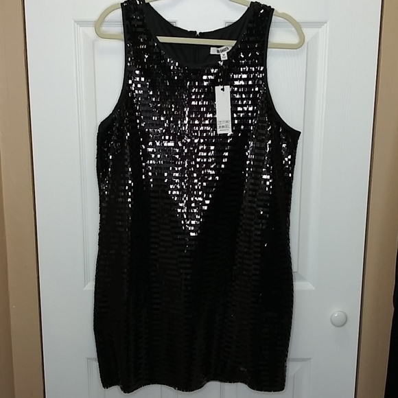 BB‎ Dakota Norland Sequined Dress - Picture 2 of 8